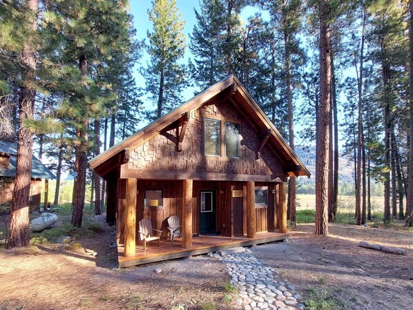 Exterior - Valley View Cabin at Timberline Meadows (Winthrop)