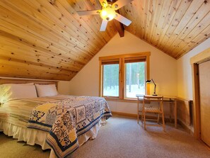 3 多间卧室、办公桌、旅行婴儿床、WiFi