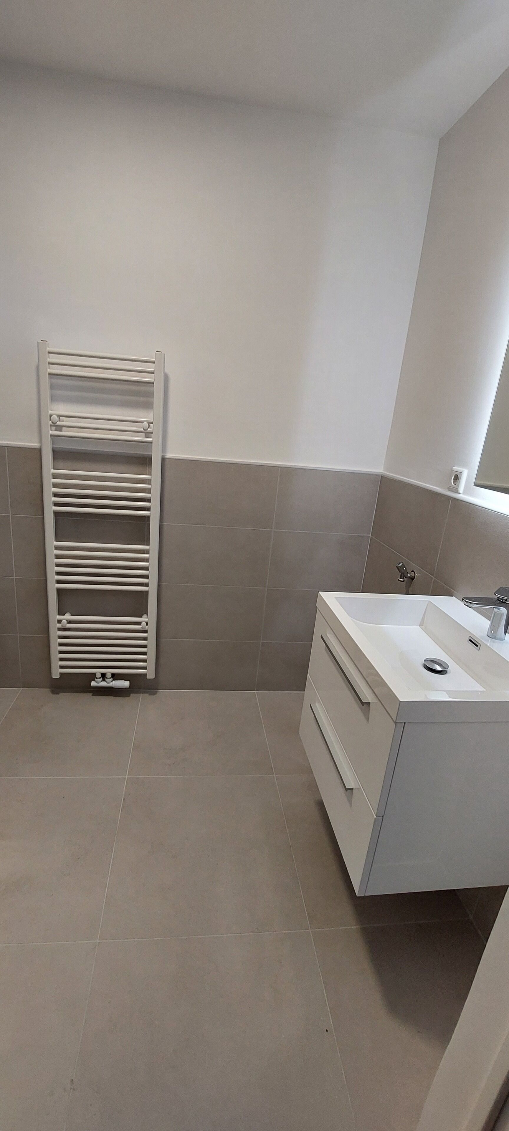 Shower, free toiletries, hair dryer, slippers