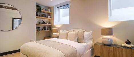 4 camere, ferro/asse da stiro, Wi-Fi, lenzuola