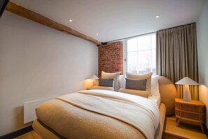 4 chambres, fer et planche à repasser, Wi-Fi, draps fournis