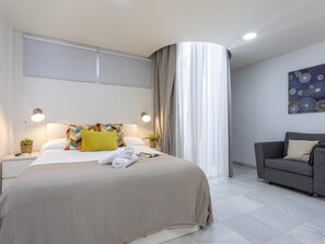 2 chambres, fer et planche Ă repasser, Wi-Fi, draps fournis