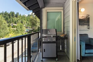 Property grounds - Renovated condo on Valley Trail minutes from Creekside Gondola with summer pool! (Whistler)