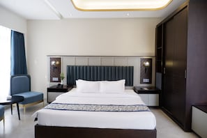 Honeymoon Suite | Living area - D'more Kuakata Hotel & Resort (Kalapara)