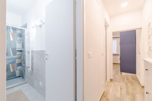 Interior - Moby Dick Central Flat x3 (Genova)