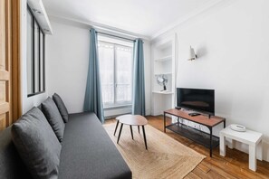 TV - 2 pieces confortable metro duroc - Paris 6 -4p (Paris)