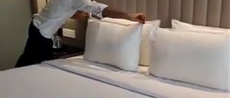 Royal-rum | Individuell inredning, skrivbord och arbetsyta för laptop