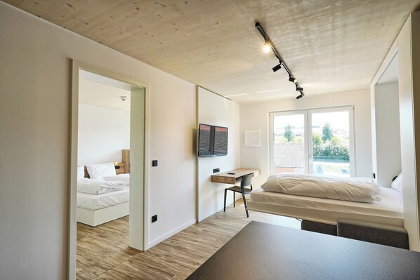 Standaard suite | Hypoallergeen beddengoed, geluiddichte muren, gratis wifi, beddengoed