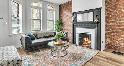 The Smith Victorian 2BR Brownstone Apartment