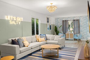 Télévision, espaces bureaux