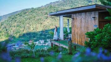 Double House, Air conditioning, Hill View | Blick auf die Berge