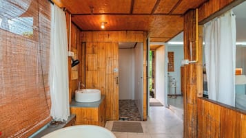 Deluxe House, Air conditioning, Hill View | Badezimmer