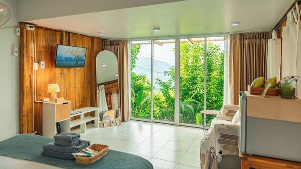Unclassified image, 1 of 40, button - NJ Homestay (Mae Rim)