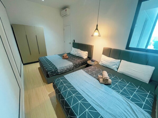 2 bedrooms, individually decorated, individually furnished