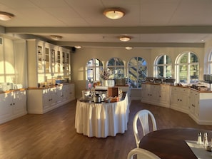 Free buffet breakfast on weekends - Möckelsnäs Herrgard (Diö)