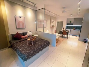 Studio, Balcony | Living area