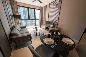 Departamento, 2 habitaciones | Área de sala de estar | Smart TV, Netflix y servicios de streaming 
