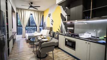 Standard Studio | Living area | Smart TV, Netflix, streaming services