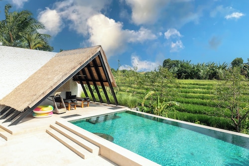 Villa Kubu Dewi Sri by Villa Finder