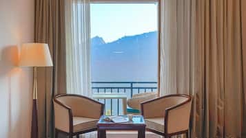 Design Double Room, Mountain View | Desk, laptop workspace, soundproofing, free WiFi