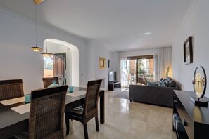 Interior - Riviera Andaluza – Lovely apartment by the beach with sea views  (Estepona)