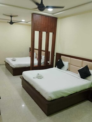 Superior Room - Hotel Jodha The Great Kuberpur (Etmadpur)