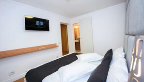 1 chambre, bureau, espace de travail pour ordinateur portable