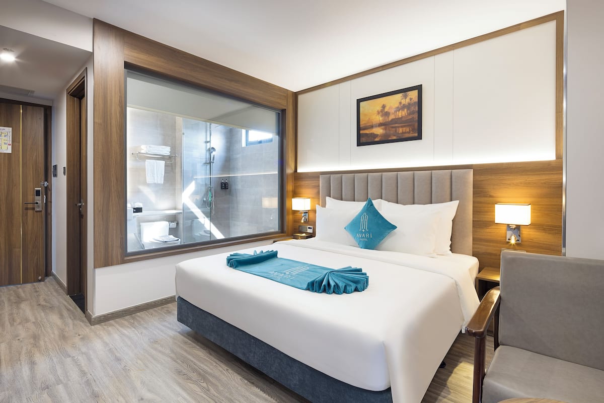 Deluxe tweepersoonskamer, uitzicht op zee | 1 slaapkamer, luxe beddengoed, donzen dekbedden, pillowtop-bedden