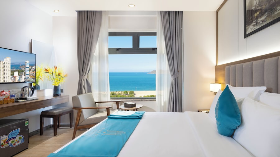 Avari Hotel