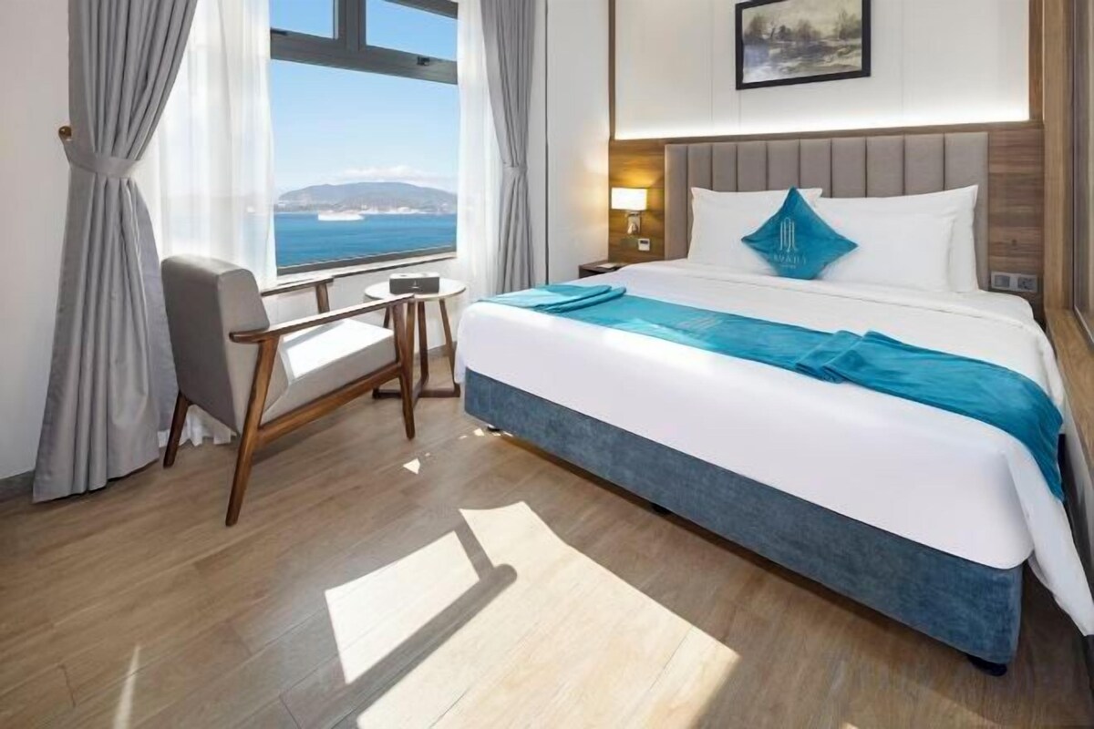 Ropa de cama de alta calidad, cubrecamas y colchones con pillow-top