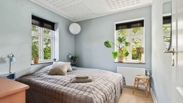 5 chambres, fer et planche à repasser, Wi-Fi gratuit