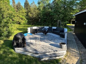 Property grounds - Wonderful 100 sqm holiday home600m from the sea (Gilleleje)
