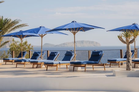 Sundeck. FERGUS Style Punta Arabi