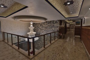 Handrails in hallways - Hotel Candle Wood By A Plus Hospitality (Udaipur)