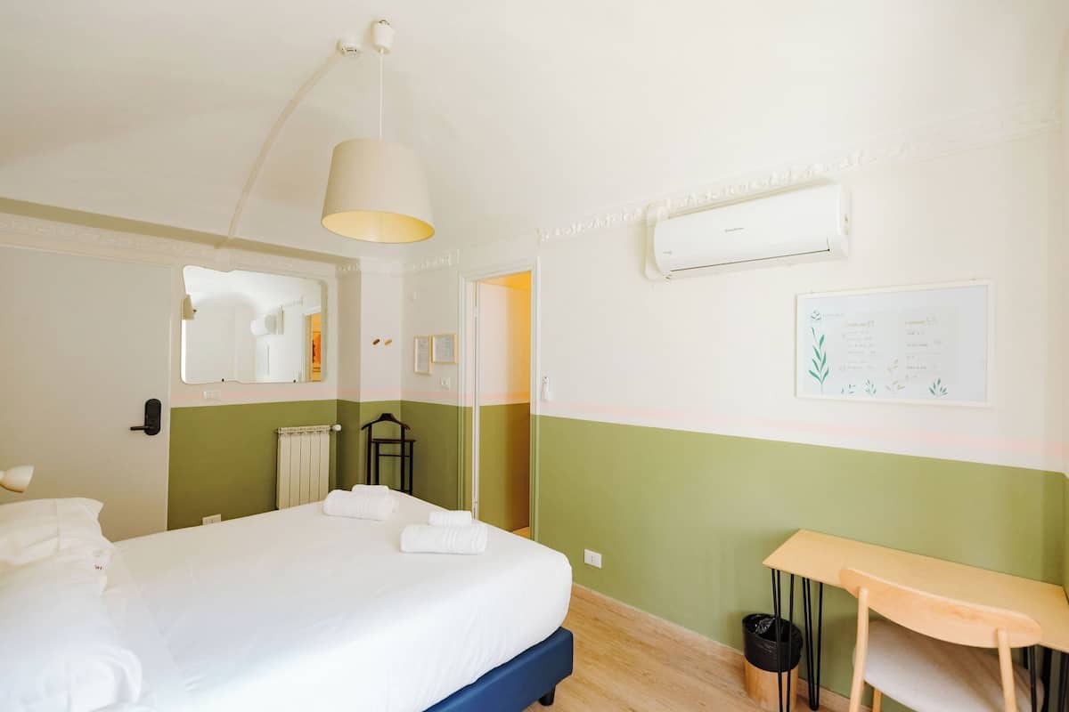 Classic Double Room | Free WiFi, bed sheets