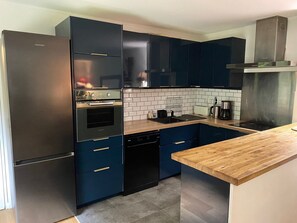 Private kitchen - 3 Bedroom Apartment in Paris (Paris)