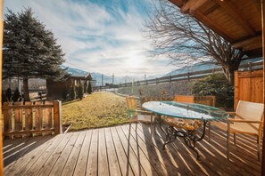 Outdoor dining - 2 bedroom chalet in kitzbã¼hel (Kitzbühel)
