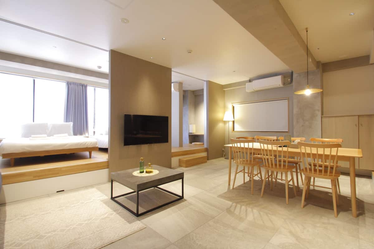 Apartment, 1 Schlafzimmer (3F -Doma-) | Wohnbereich | Flachbildfernseher, Netflix, Streaming-Dienste