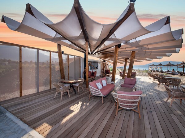 Beach bar - Ventale Island Breeze Resort (Apokoronas)