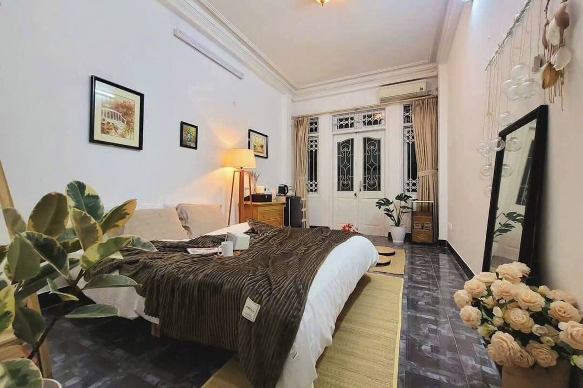 Habitación | Cortinas blackout, tabla de planchar con plancha y wifi gratis