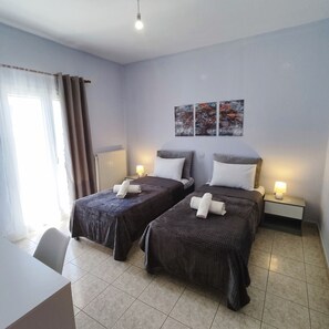 Apartment, Smoking | 2 bedrooms - Overlooking the Tower (Kassandra)
