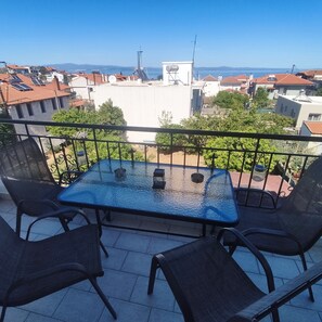 公寓, 吸煙房 | 2 間睡房