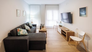 Apartment, 1 Bedroom | Living area | Flat-screen TV - Apartamentos LUXURY SUITES SYRAH (Almendralejo)