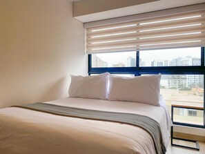 3 Schlafzimmer, Schreibtisch, Bügeleisen/Bügelbrett, WLAN