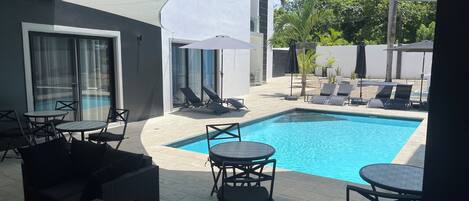 Villa, 2 habitaciones, fumadores, balcón | Piscina | Una piscina al aire libre