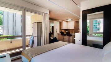 Bügeleisen/Bügelbrett, kostenloses WLAN, Bettwäsche