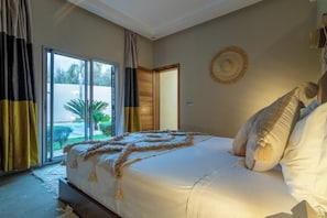 3 bedrooms, iron/ironing board, travel crib, WiFi - Villa Maria - Family Only (Marrakesh)