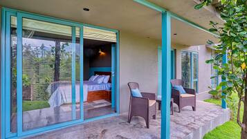 5 bedrooms, in-room safe, WiFi, bed sheets