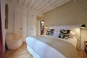 2 dormitorios, escritorio, tabla de planchar con plancha y wifi gratis