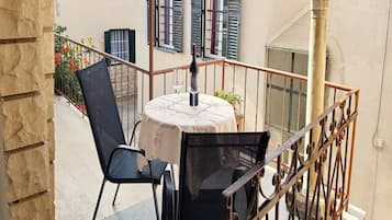 Studio (Studio Apartment with Terrace and Cit) | Exterior